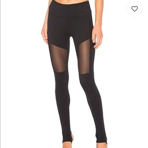 Varley Hillcrest Flow Stirrup Legging